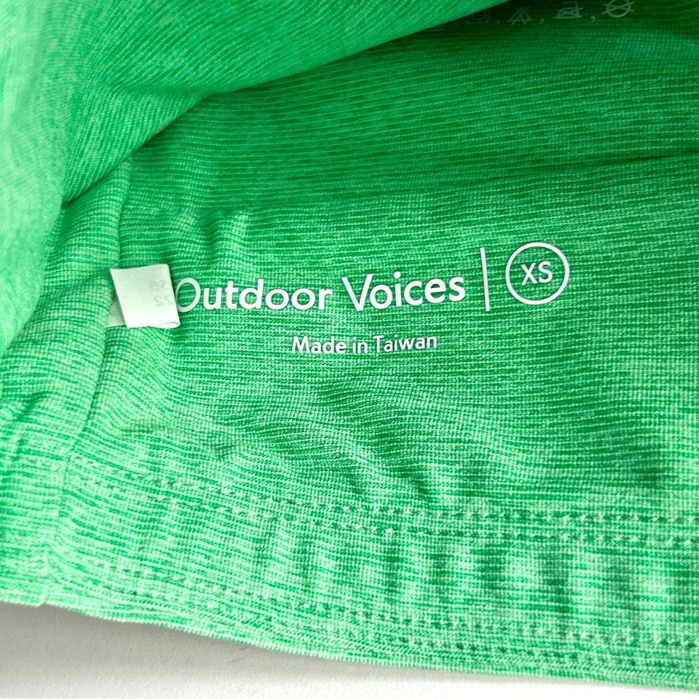 🍒NWT Outdoor Voices Venus Crop Top in Jadeite/Green. Size: XS - Picture 9 of 12